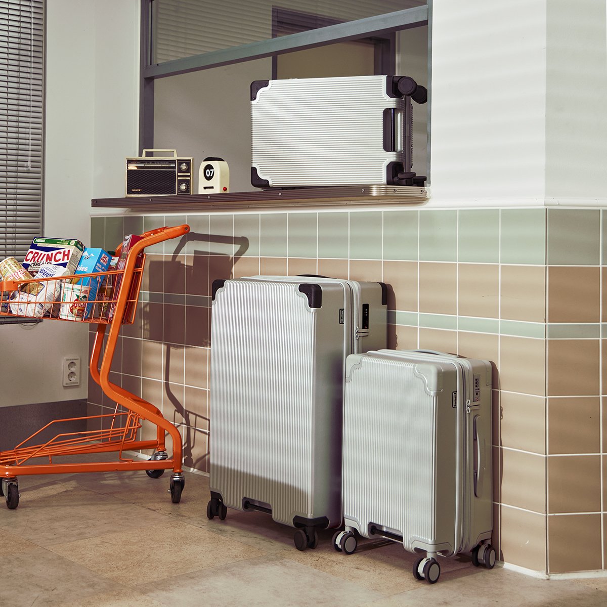 레븐 64cm(24인치) 여행용캐리어 대형수화물 큰여행가방러기지 화물용 신혼여행 실버그레이 상세 이미지 2