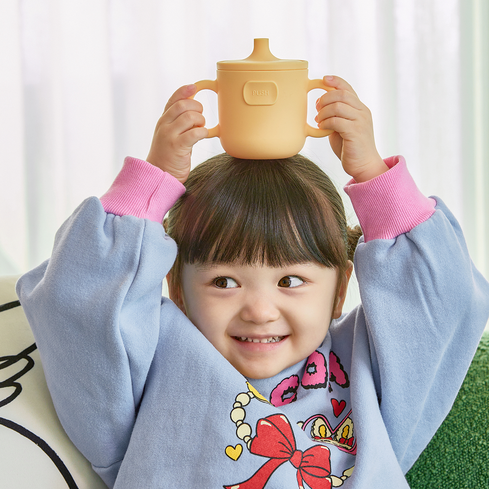 아이냠 3in1 유아 실리콘 스파우트 빨대컵 자기주도 양손 물컵 상세 이미지 2